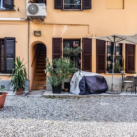 Apartament Morimondo Mediolan