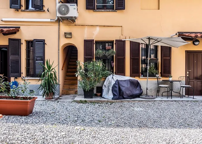 Apartment Morimondo Milan